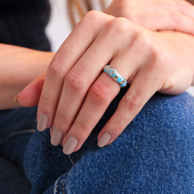 Alternative view of Aliança Love esmaltada em azul