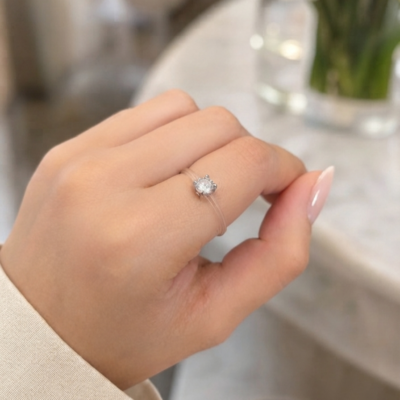 Alternative view of Anel Miriam 8mm - Moissanite